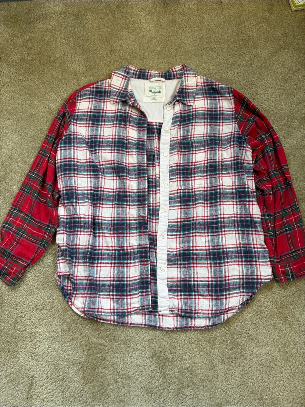 American Eagle Plaid Color block Plaid Flannel Button Up
